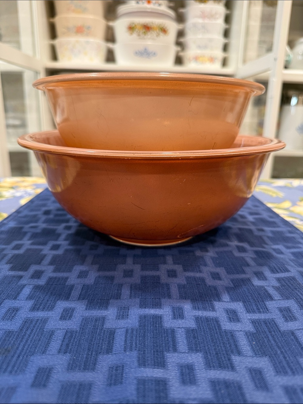 Pyrex Mixing Bowls — Set of Two 1.5 & 2.5 Liter